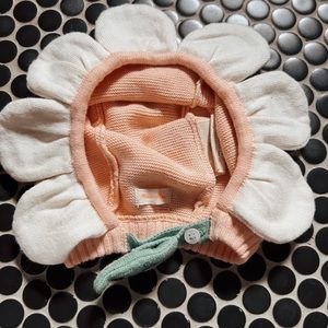 Meri Meri infant flower bonnet